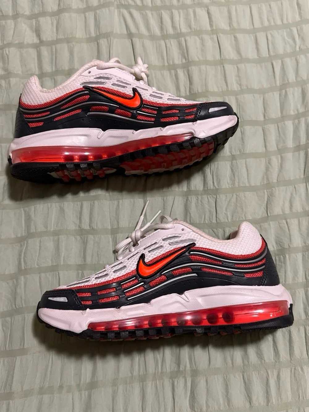 Nike Kids White, Black & Red Air-Cushion Sneakers